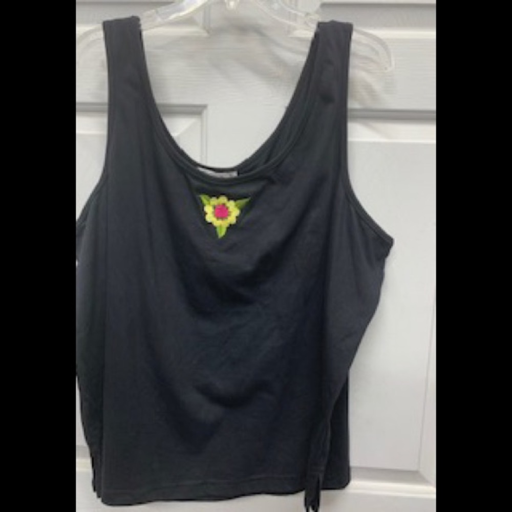 New black tank top embroidered flowered